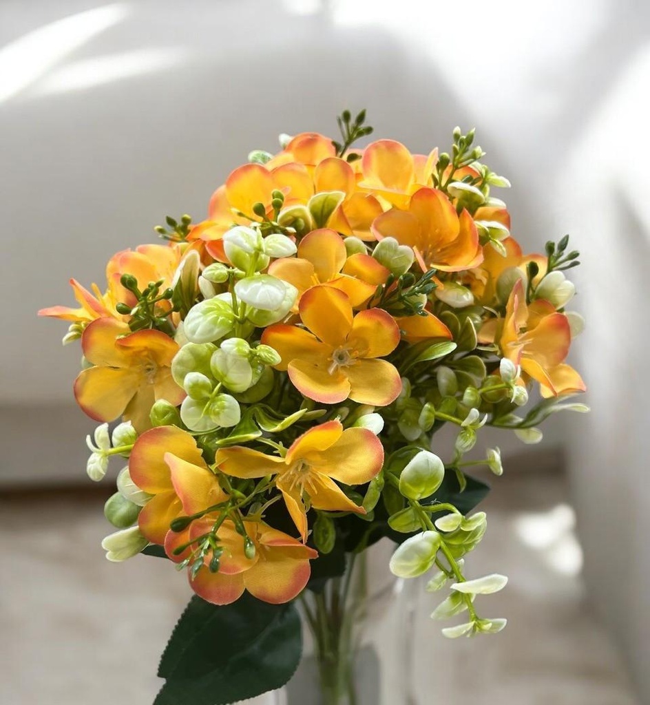 Bouquet freesia orange