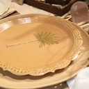 8 Assiettes Parfum d'Orient Carton Chocolat et Or Ø23cm