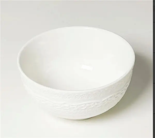 Bol en porcelaine blanche avec relief - 4964
