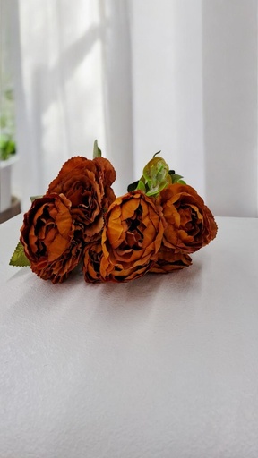 Bouquet de pivoines et oeillets orange