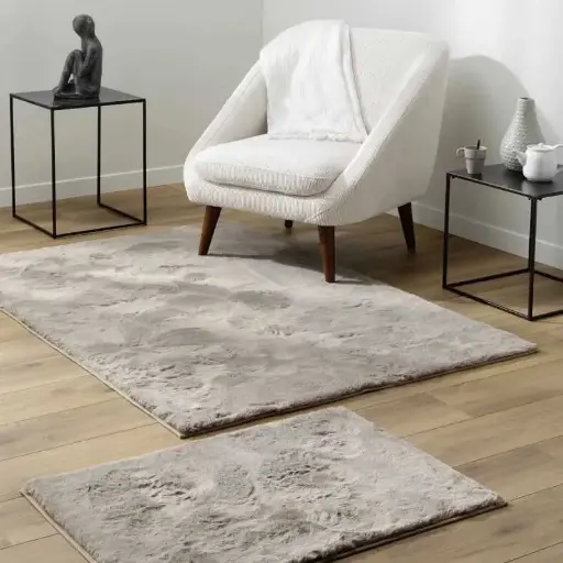 Tapis rectangle 120 x 170 cm imitation fourrure feline taupe 