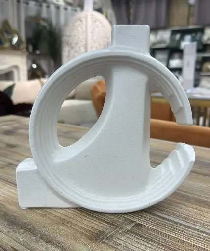 Vase à fleurs en cercles