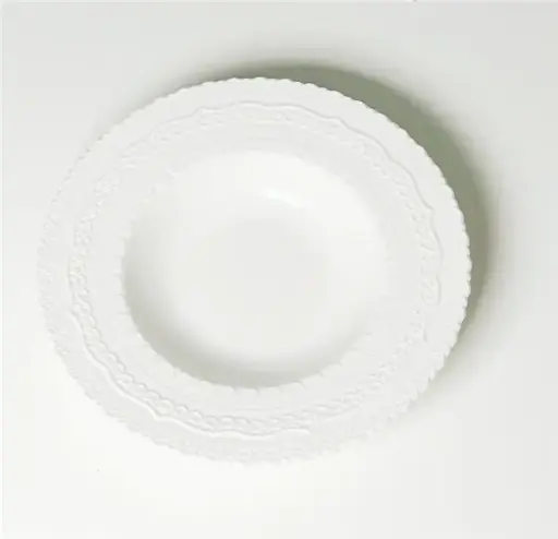 assiette creuse à relief - 4988